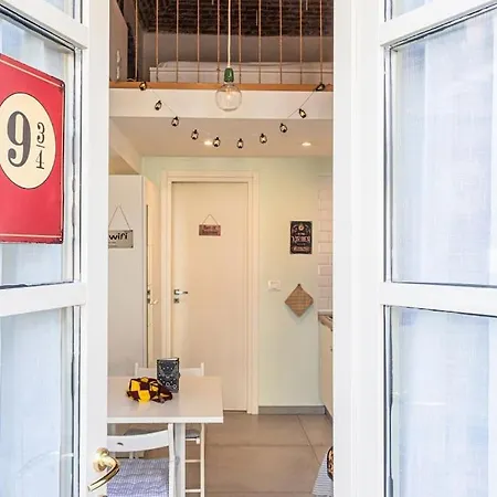 Apartment Porta Nuova Binario 9 34 *